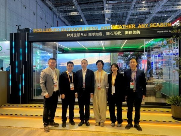 Ombra智能观景棚闪耀2025上海进博会，订单量激增引领全球风潮！ 