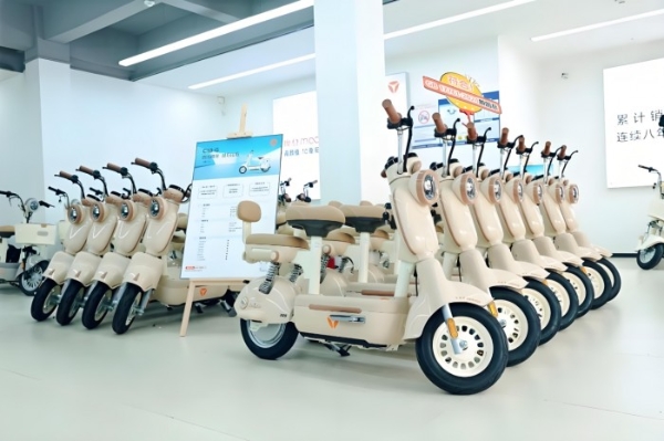 率先垂范！雅迪以科技创新引领新国标时代安全出行变革 