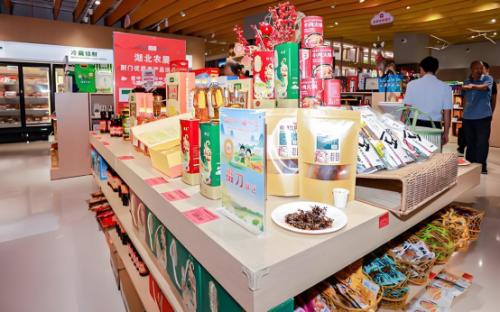 “体育嘉年华+足球赛 ”燃情工体：借体育东风助农产品进京与乡村腾飞 