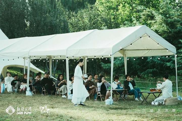 北湖艺术季温暖落幕，以艺术织就秋日诗意长卷，激活城市“第三生活空间”