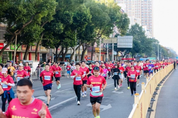 2025宁都红色马拉松激情开跑 