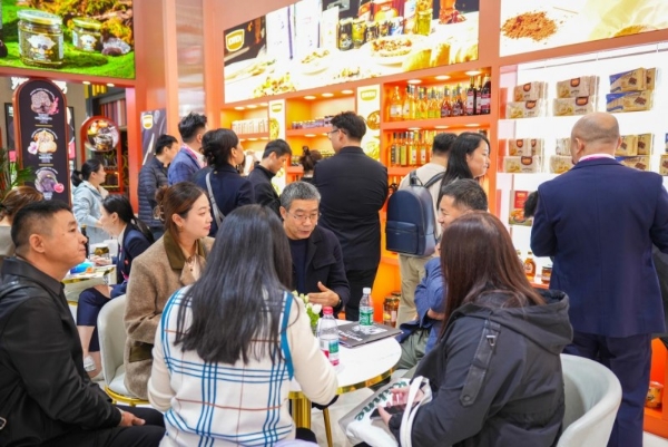 连接全球美味 蝉联权威大奖：意文食品携全品类产品亮相FHC 