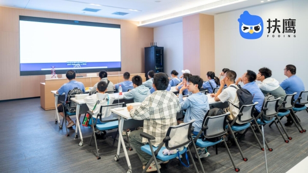 服务 200 万家庭的扶鹰教育：课程藏妙招，育儿有门道 