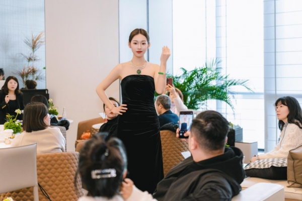 以翠为钥，洞见本我：翠儀联袂武汉万象城举办高端私享沙龙 