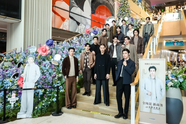 “明星店长”高伟光亮相劲霸深圳门店，解锁「全场景 新商务」着装哲学 