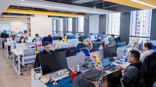 感恩节“心”守护：灵动生活集团全链条心理服务破局，让3000万用户听见温暖的回响 