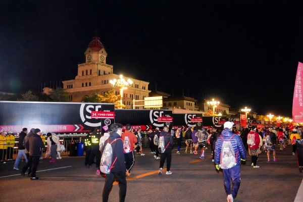 “北马”火热开跑，顺丰全程护航：打造42.195公里的物资保障线