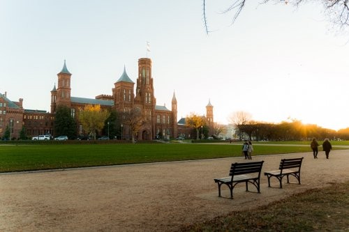 史密森尼系列博物馆及动物园即将重新开放 