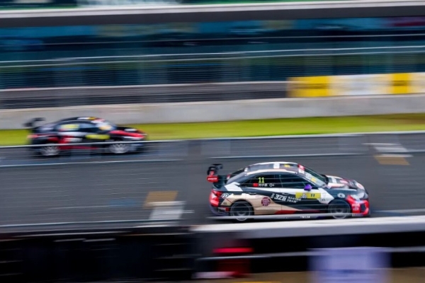 巅峰对决耀湘江，2025湖南株洲国际赛车周圆满收官