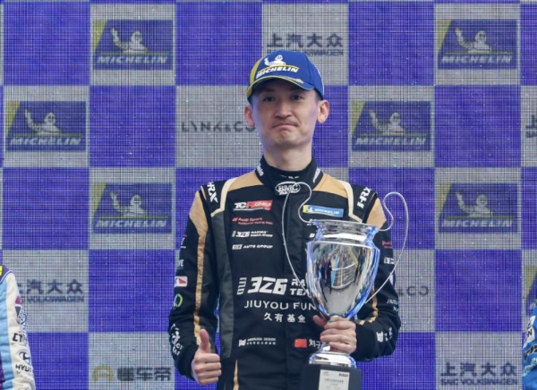 巅峰对决耀湘江，2025湖南株洲国际赛车周圆满收官