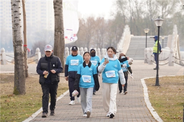 2025全国徒步大会方正站燃情启幕