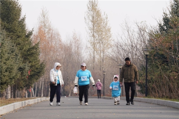 2025全国徒步大会方正站燃情启幕