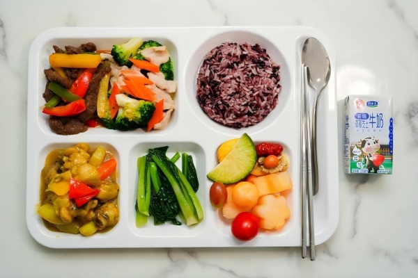 君乐宝独家冠名广东营养膳食设计大赛 携首款柳叶包学生奶亮相