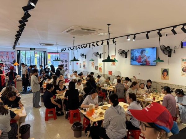 从街边烟火到非遗传奇：肥姨妈一碗粉的三十年匠心