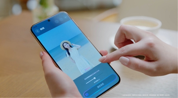 HarmonyOS 6小艺再进化！一句话P图、专业报告全搞定