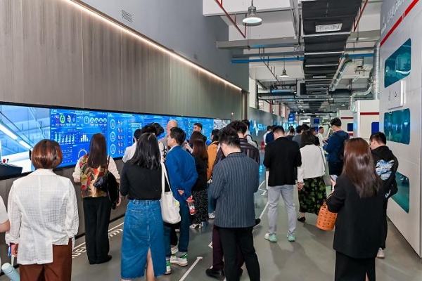 AI破界，生态共融：探讨技术破界与生态共融下的品牌突围之道 