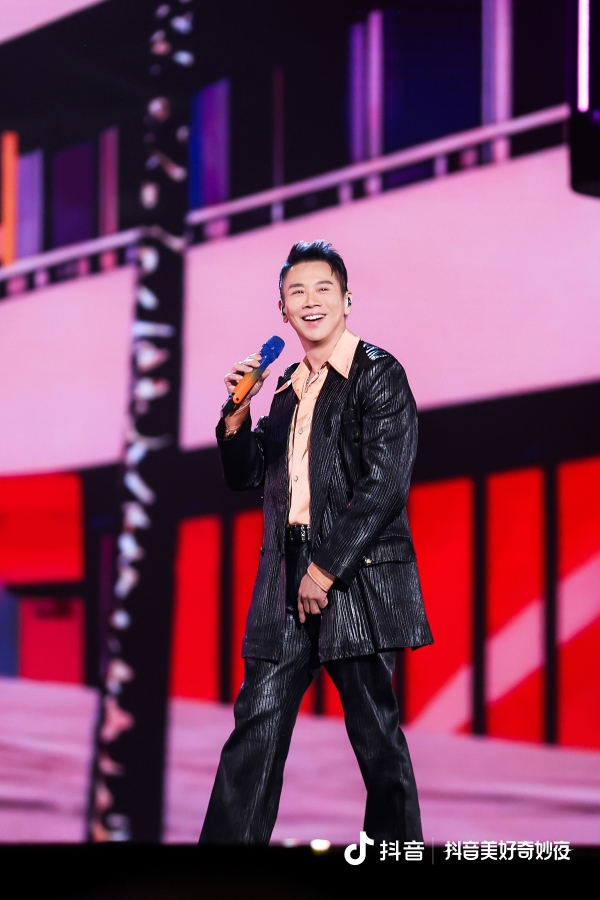 2025抖音美好奇妙夜收官，哪首歌是你的青春旋律