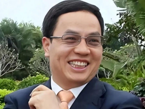 从地摊走出去的商业大佬