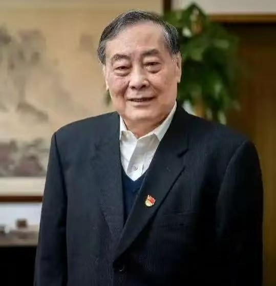 从地摊走出去的商业大佬