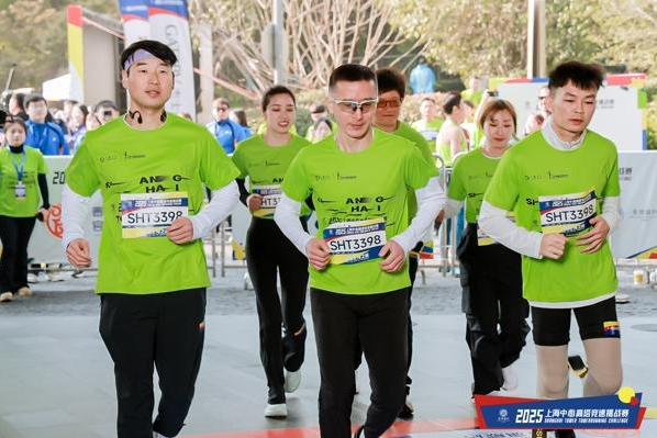 景德镇制·2025上海中心高塔竞速挑战赛今日开跑 