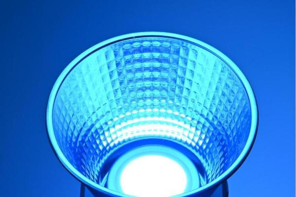 全彩高光，创意无界！金贝 JL-600C 专业补光灯重磅上市 