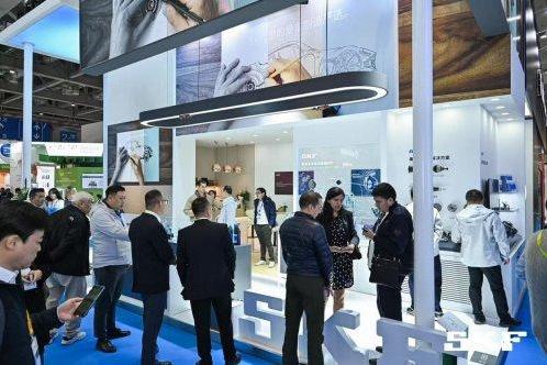 燃擎回归，驱动新程 | 斯凯孚登陆2025上海法兰克福汽配展 