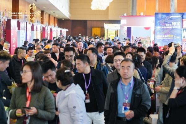 立白日化智云亮相首届中国经销商新势力大会，深化产业链合作，共创快消品“确定性”增长新路径 