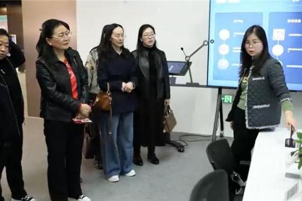 2024-2025京东方“照亮成长路”教师培训项目--北京研学，探索数字化教育新路径 