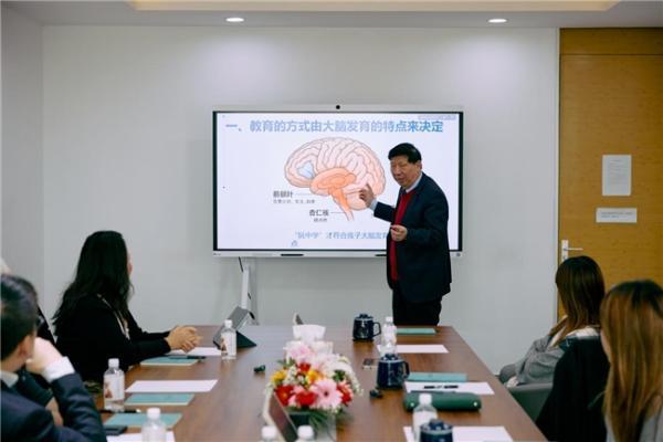 人大附中原副校长肖远骑：守正创新，培养AI时代难以替代的关键能力