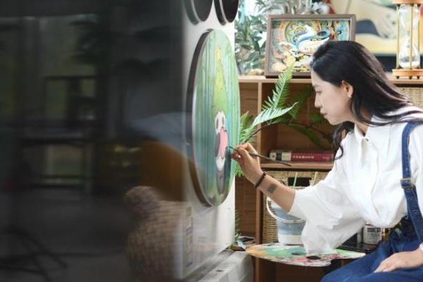 20万家庭的选择！南京90后墙绘师分享Leader统帅懒人三筒洗衣洗鞋机体验 