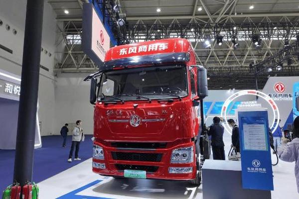 “15分钟级”兆瓦超充补能！东风天龙KL兆瓦超充牵引车给出高效运营最优解 