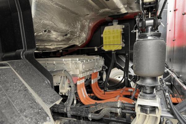 东风重卡齐聚乐山 天龙哥俱乐部开启用户共创新时代 