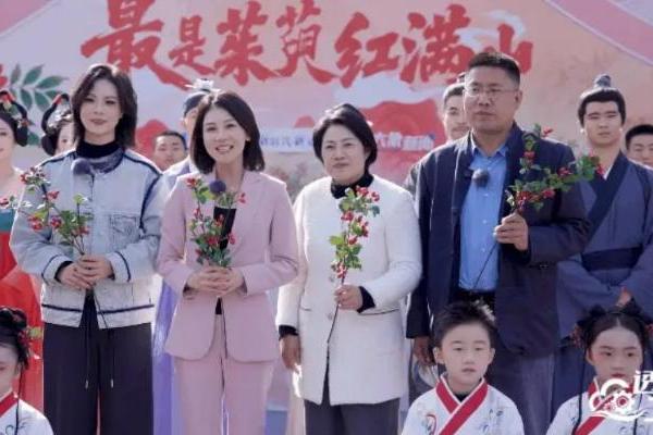 人民网“透明工厂”走进仲景宛西制药 探寻智能制造里的“古方新魂” 