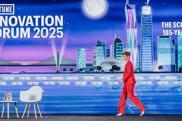 屈臣氏集团倪文玲入选《财富》“2025年亚洲最具影响力商界女性”榜单 