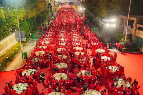 万人家宴！意尔康品牌30周年，一场为员工而设的感恩宴席