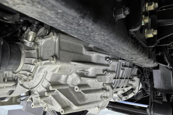 不玩虚的！东风天龙GX智能干线牵引车助新手秒变老司机 