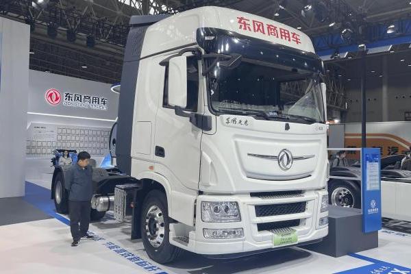 技术路线全覆盖，混动重卡双车出击，东风商用车如何定义绿色未来？ 