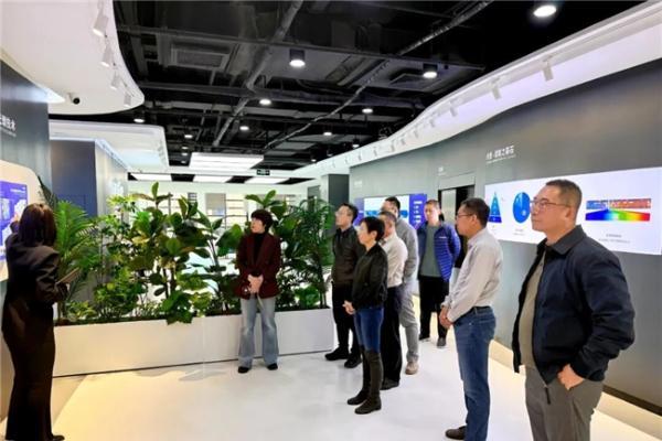 北控水务轮值执行总裁王助贫一行参访芯视界科技，共商智慧水务感知新未来