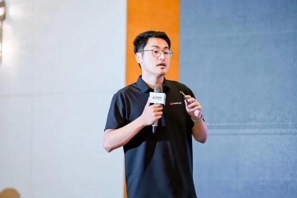 数智惠闽企，展车进福州｜华为坤灵中国行2025·福建站成功举办，推动闽企智能化发展新征程