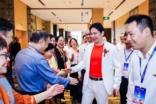 盗龄医生新健康，解析新商业快速发展的“奥秘”