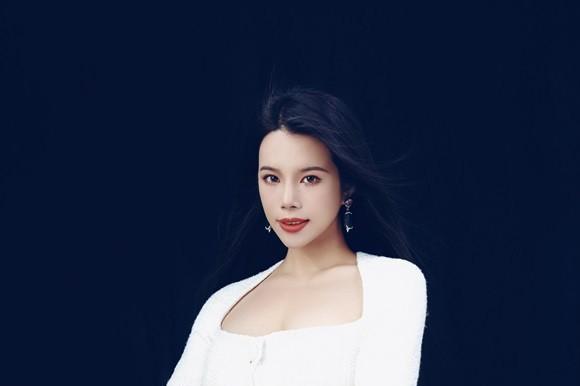 余晚晚正式进入梦天集团董事会，将以创意之力赋能 