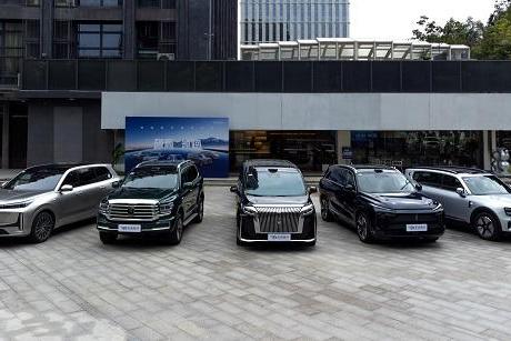 元戎启行携20万辆量产成绩亮相广州车展，预计2026年破百万目标 