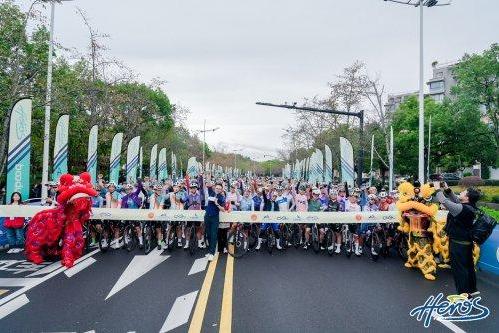 GNC健安喜再度携手环千岛湖公路自行车赛，以科学营养守护每一段热血征程 