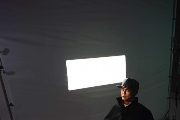 侧田时隔三年再发新歌获天王天后支持 签约新经纪公司重新出发 