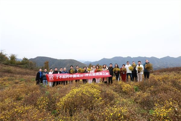 柏卡姿溯源神农架，自然与自我的对话，共赴东方植物护肤之约 