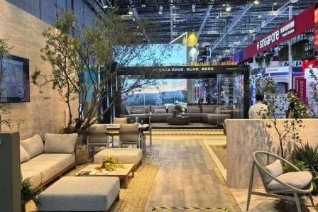 Ombra智能观景棚闪耀2025上海进博会，订单量激增引领全球风潮！ 