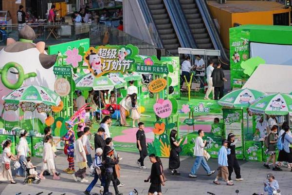 新希望乳业官宣品牌代言人唐钱婷，以鲜活营养为实力加分 