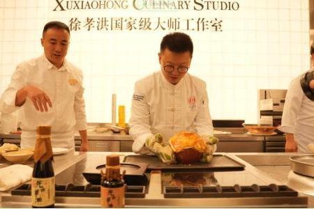 从百厨夺冠到非遗盛宴：徐孝洪让川扬风味与百年酱香共振 