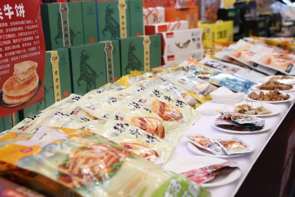 藕莲京城荷力全开 洪湖莲藕品牌价值发布暨品牌发展大会在北京举行