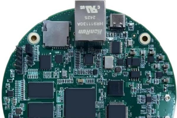 中科亿海微中频信号采集存储卡：赋能微波实时数据精准采集与可靠存储